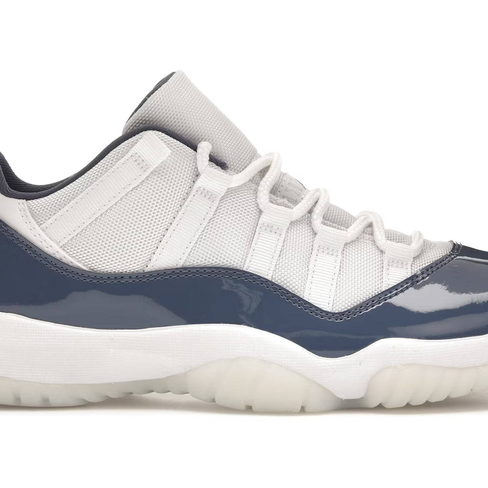 Jordan 11 Low Diffused Blue