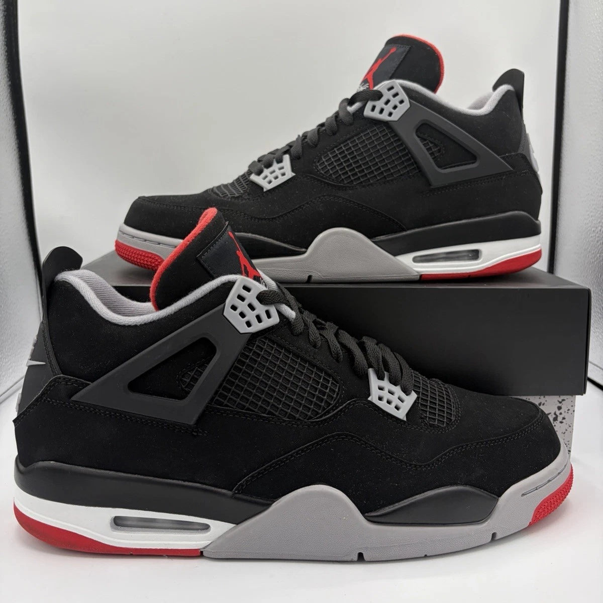 Air Jordan 4 Retro OG Bred (Pre-Owned)
