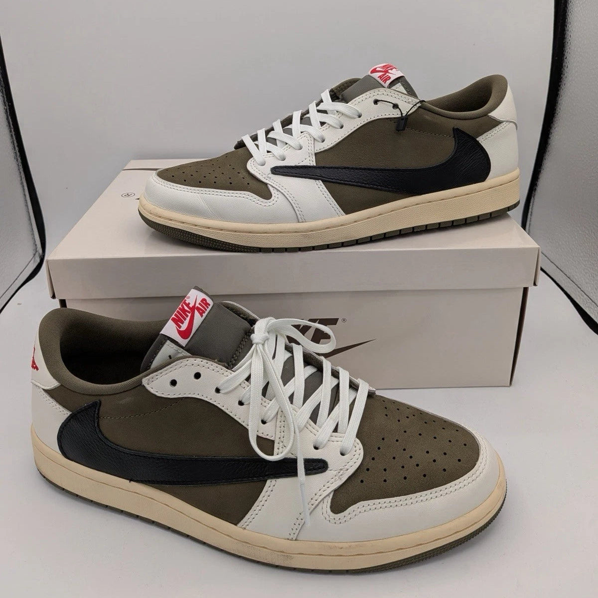 Travis Scott Air Jordan 1 Retro OG SP Low Medium Olive (Pre-Owned)