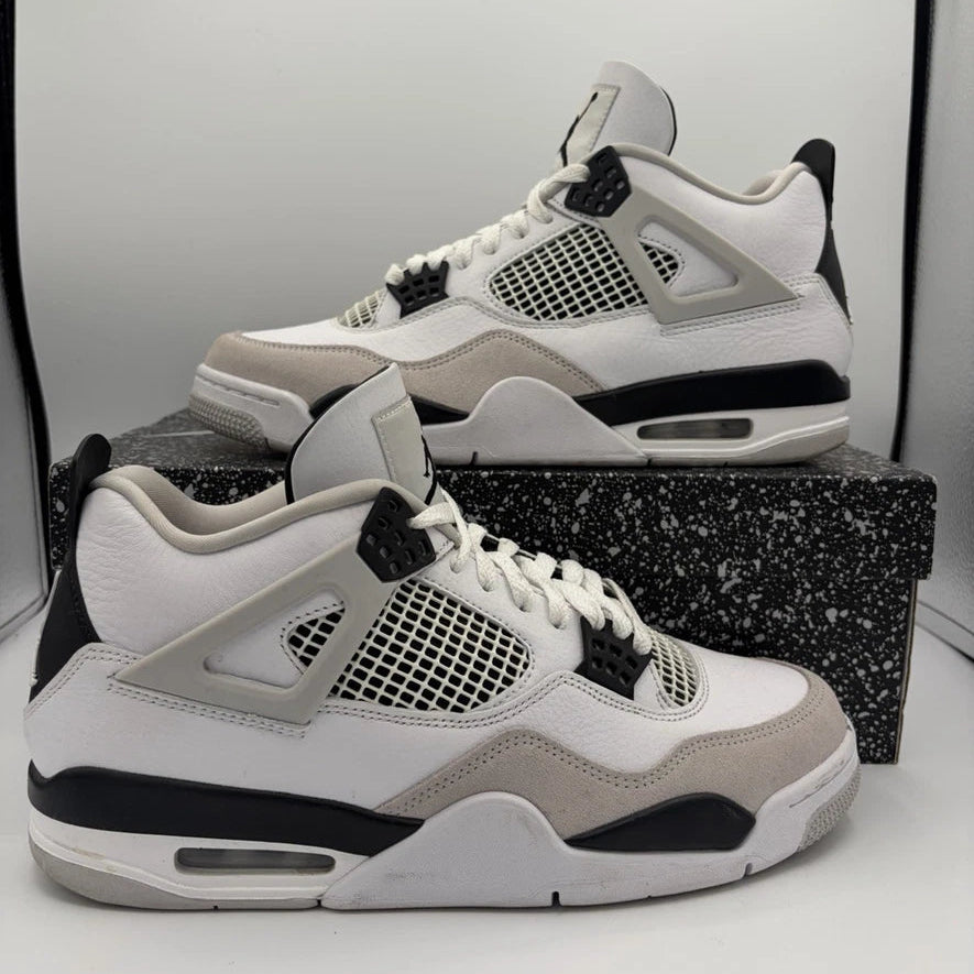 Air Jordan 4 Retro Military Black (Pre-Owned)