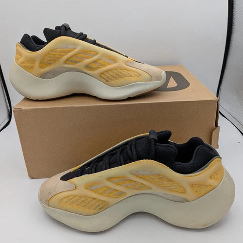 Adidas Yeezy 700 V3 Mono Safflower (Pre-Owned)