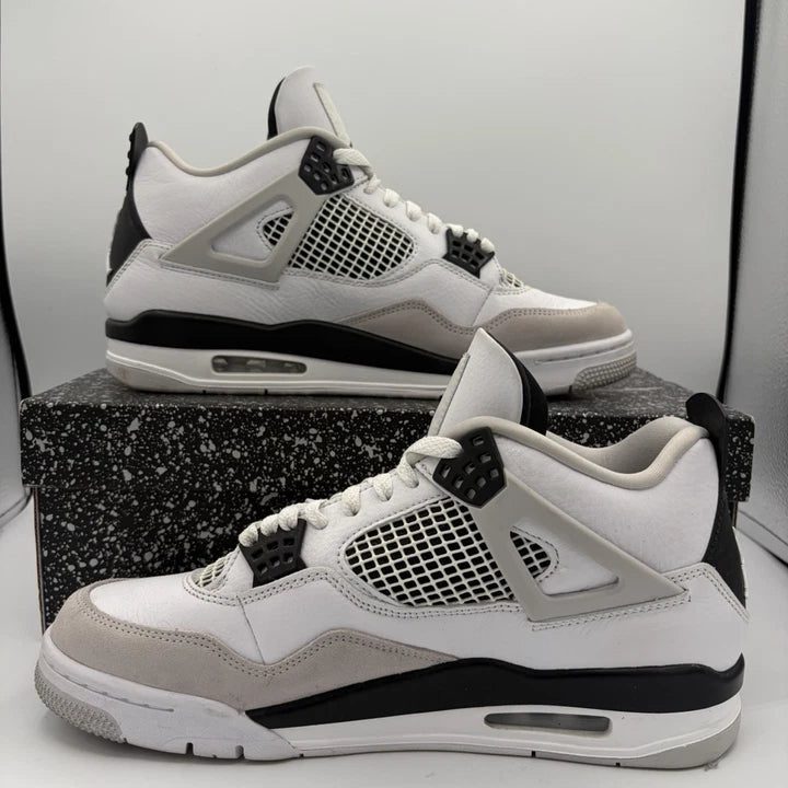 Air Jordan 4 Retro Military Black (Pre-Owned)